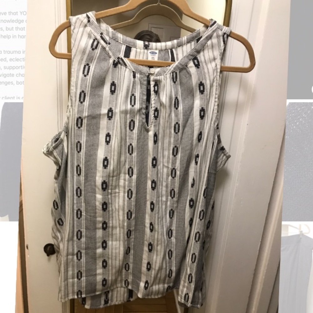 Pattern trapeze tank